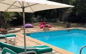 Le Bonheur Avec Piscine Et Jardin